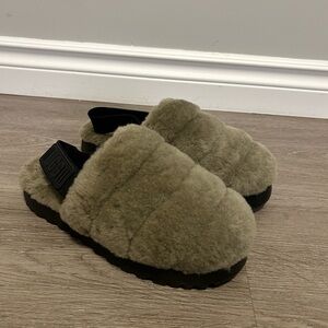 NEW UGG Super Fluff slippers